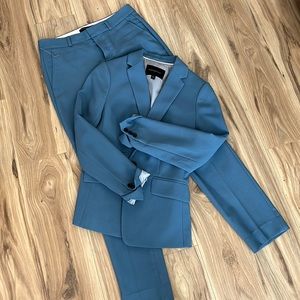 Banana Republic blue suit